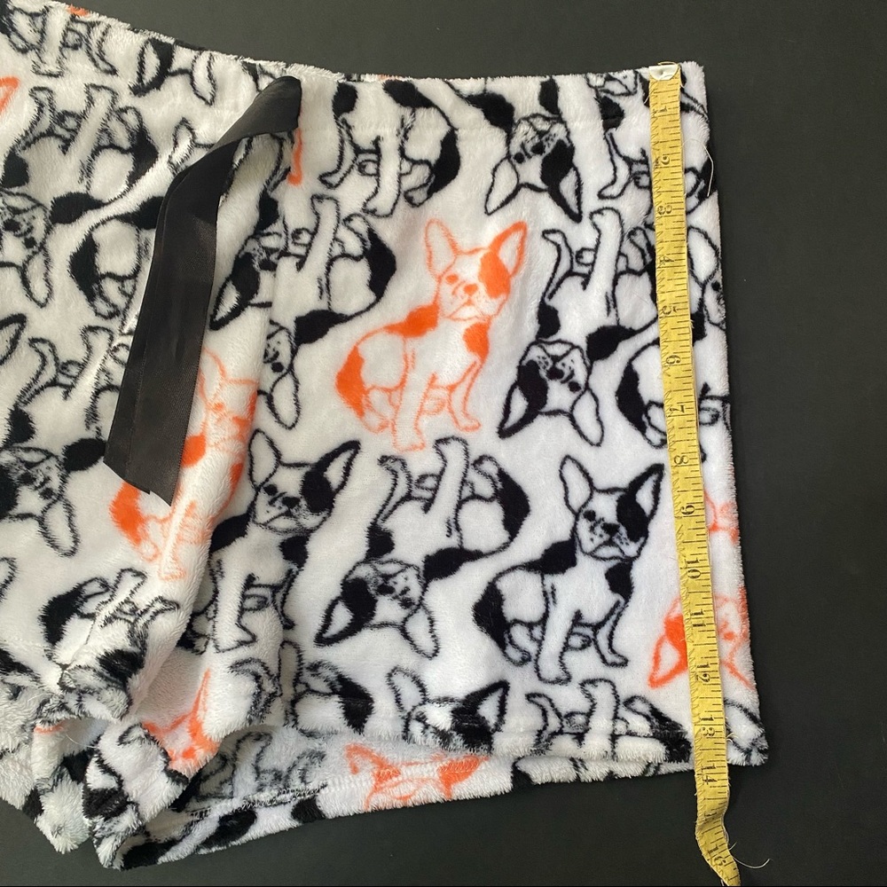 Cynthia Rowley Women’s Fleece Frenchie Shorts - Picture 5 of 5